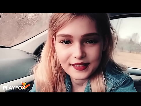 ❤️ Una ragazza sexy succhia con gioia a carta di sconto Porno à noi ☑